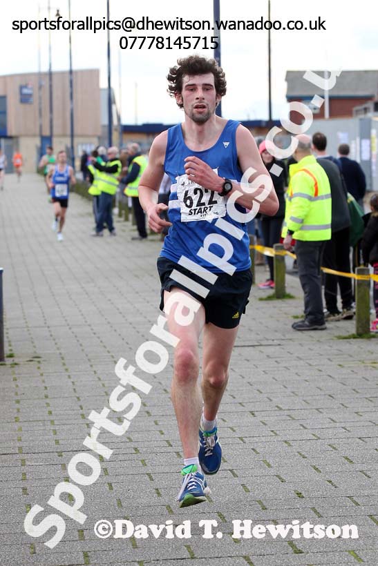 Thomas Straughan (Morpeth) 4th in the Transped Blyth Valley 10k. Photo: David T. Hewitson/Sports for All Pics